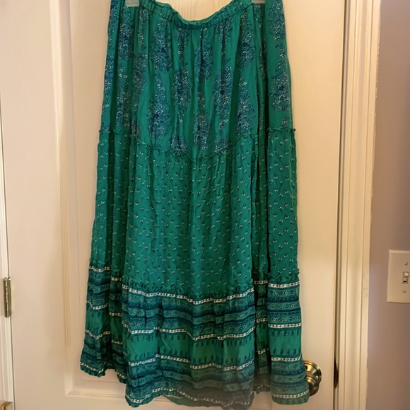 Medium Blue/Green Old Navy Maxi Skirt - Picture 1 of 6
